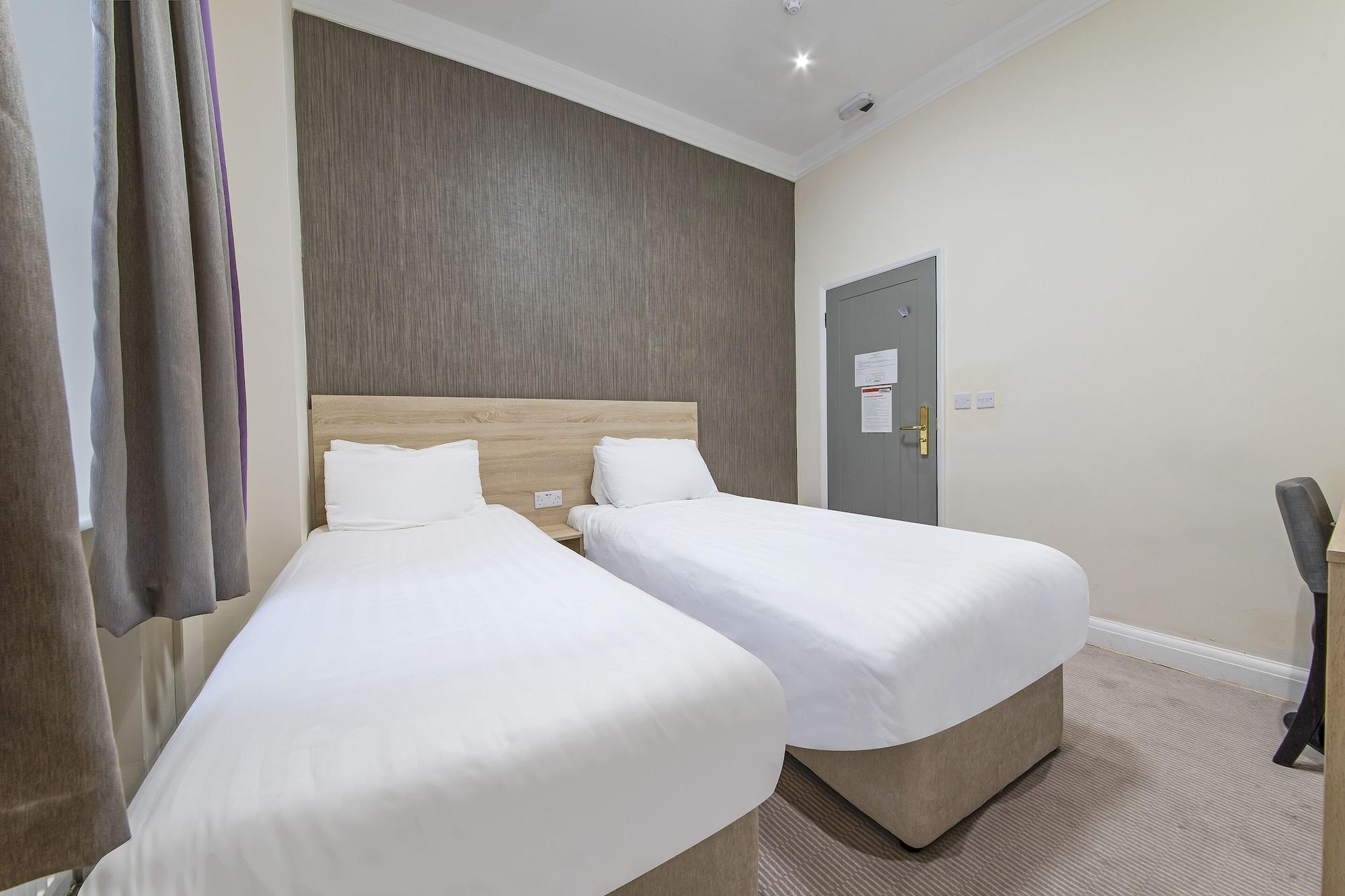Oyo 24 Sussex, London Paddington Hotel Bagian luar foto
