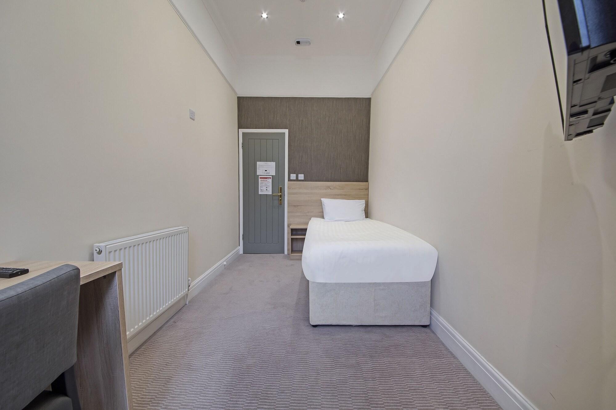 Oyo 24 Sussex, London Paddington Hotel Bagian luar foto