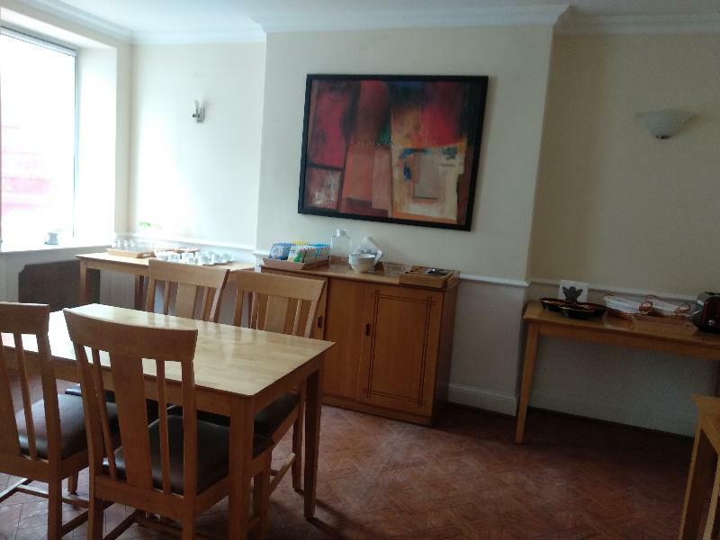 Oyo 24 Sussex, London Paddington Hotel Bagian luar foto