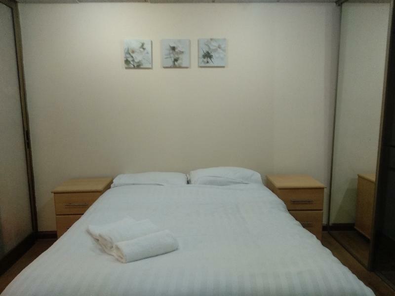 Oyo 24 Sussex, London Paddington Hotel Bagian luar foto